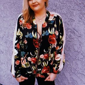 Light wieght Floral Bomber Zip up